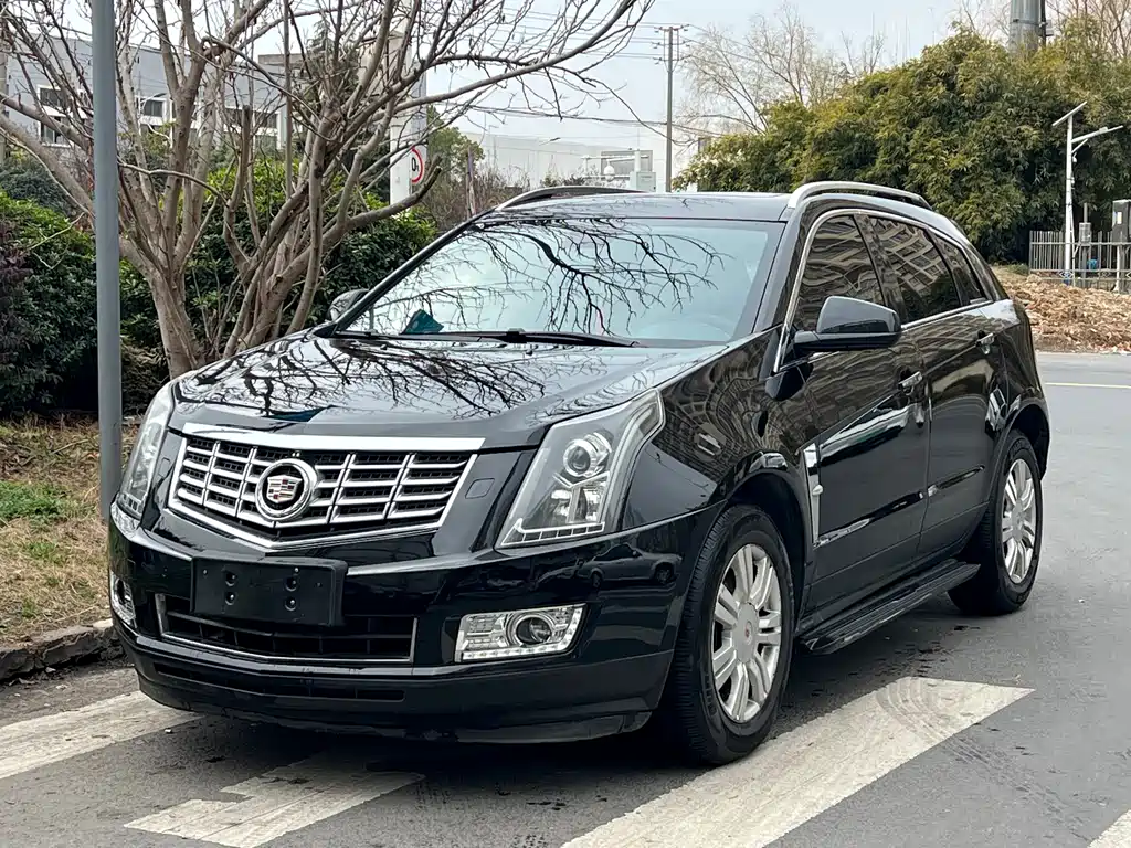Cadillac SRX 2012 — фото 1
