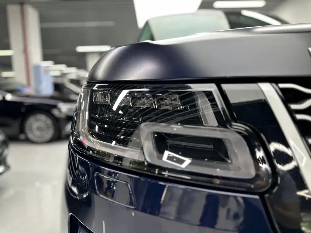 Land Rover Range Rover 2020 — фото 11