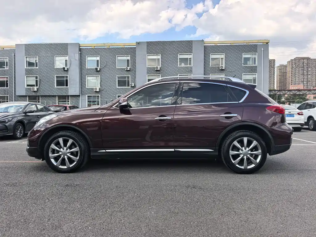 Infiniti QX50 2016 — фото 7