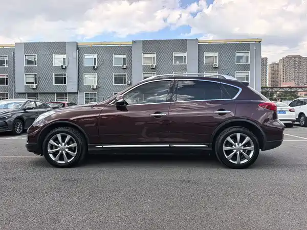 Infiniti QX50 2016