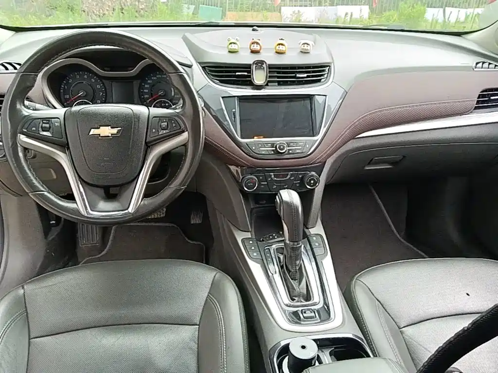 Chevrolet Malibu 2017 — фото 10