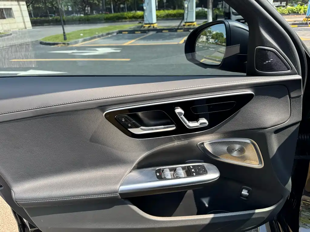 Mercedes-Benz C-Class 2022 — фото 13