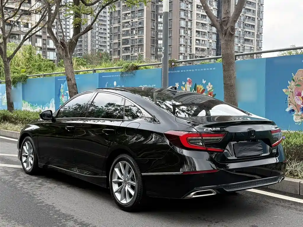 Honda Accord 2022 — фото 14