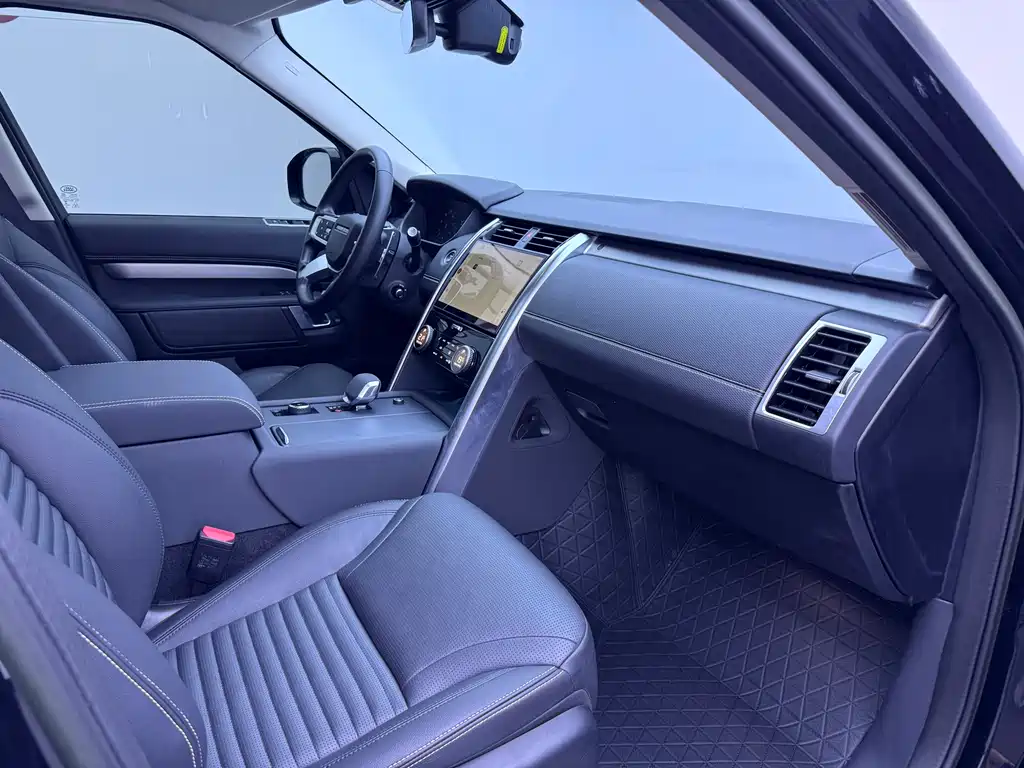 Land Rover Discovery 2022 — фото 14