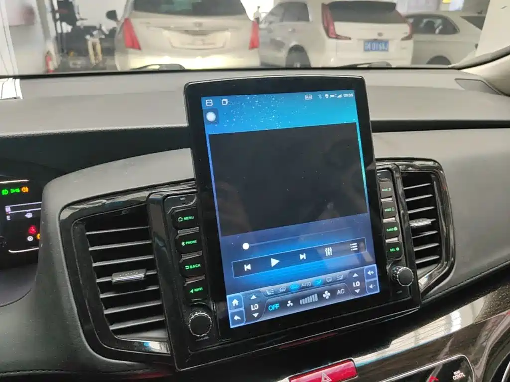 Honda Odyssey 2018 — фото 13