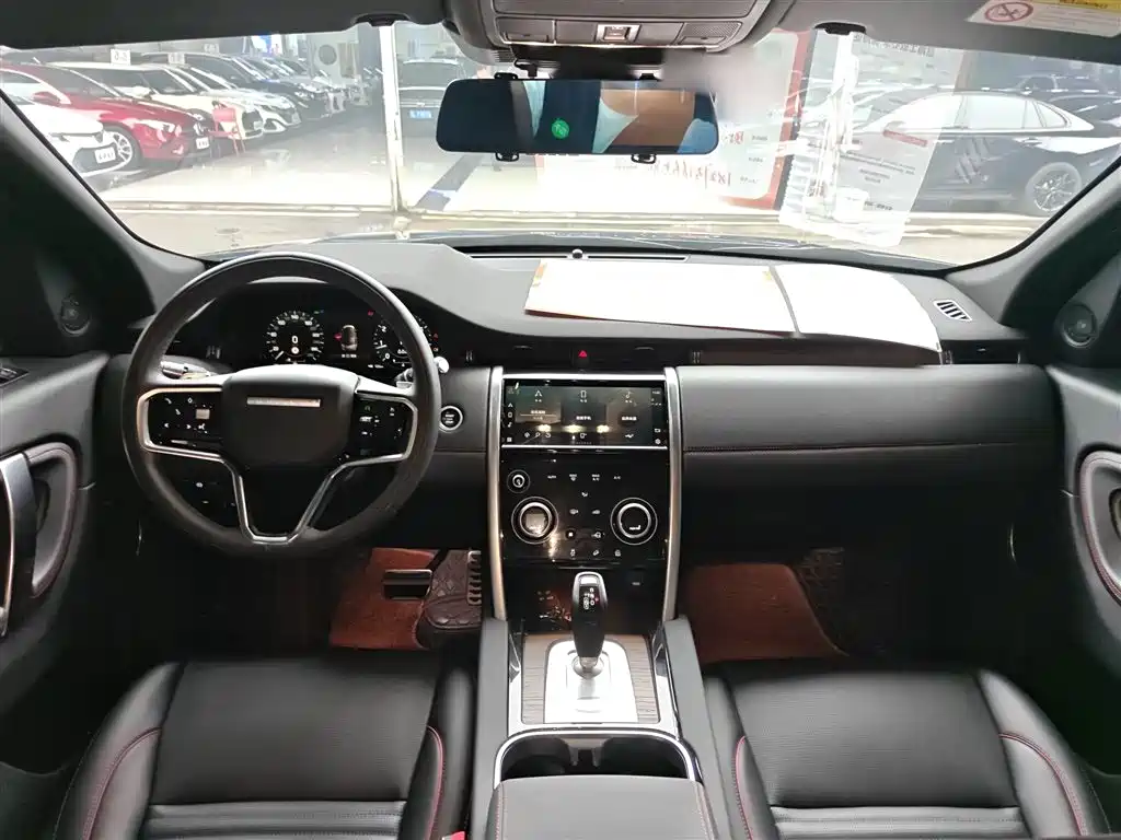 Land Rover Discovery Sport 2023 — фото 10