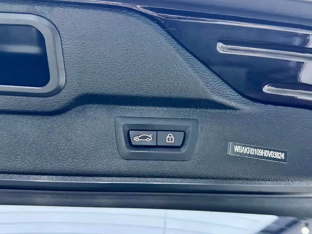 BMW X5 2018 — фото 26