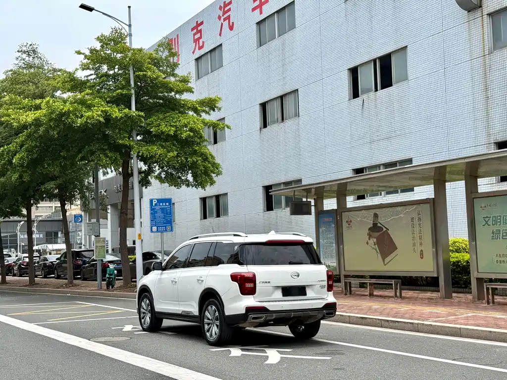GAC Motor Trumpchi GS8 2021 — фото 10