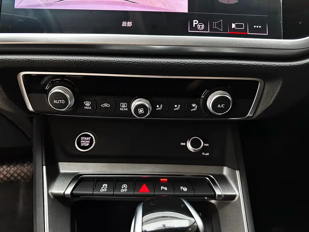 Audi Q3 2022 — фото 24