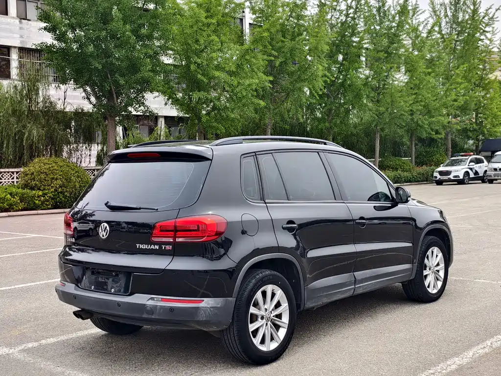 Volkswagen Tiguan 2015 — фото 4
