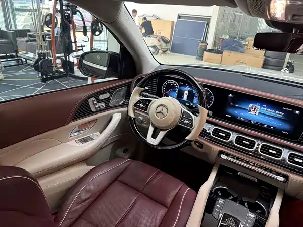 Mercedes-Benz GLS 2021