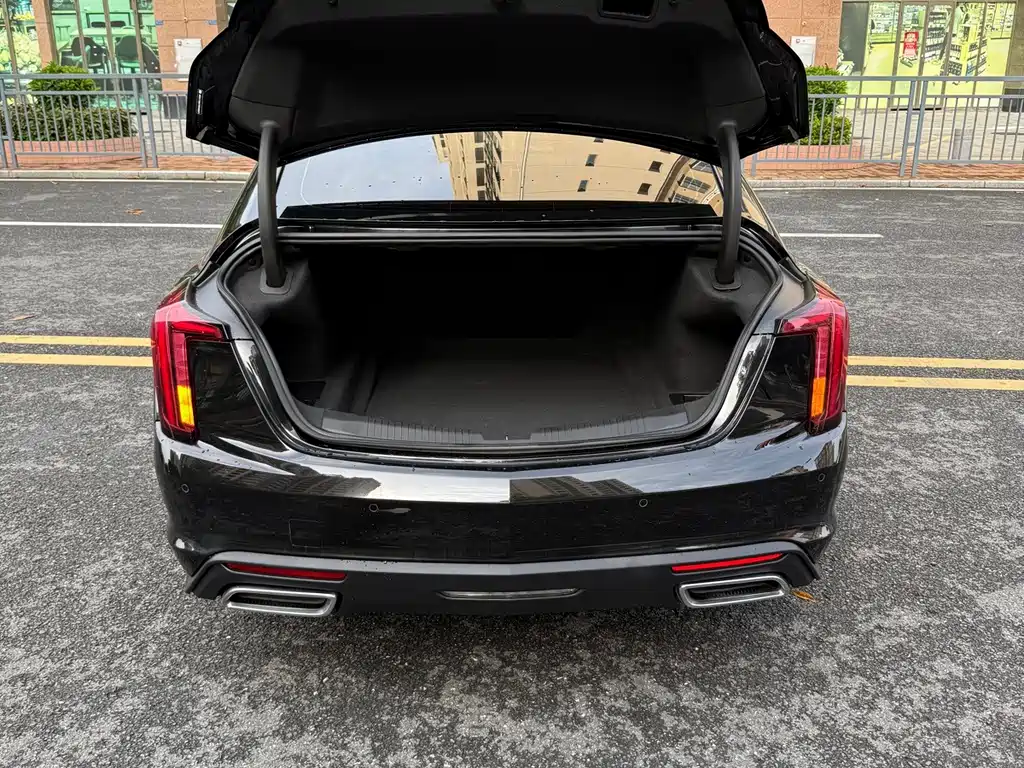 Cadillac CT5 2022 — фото 10