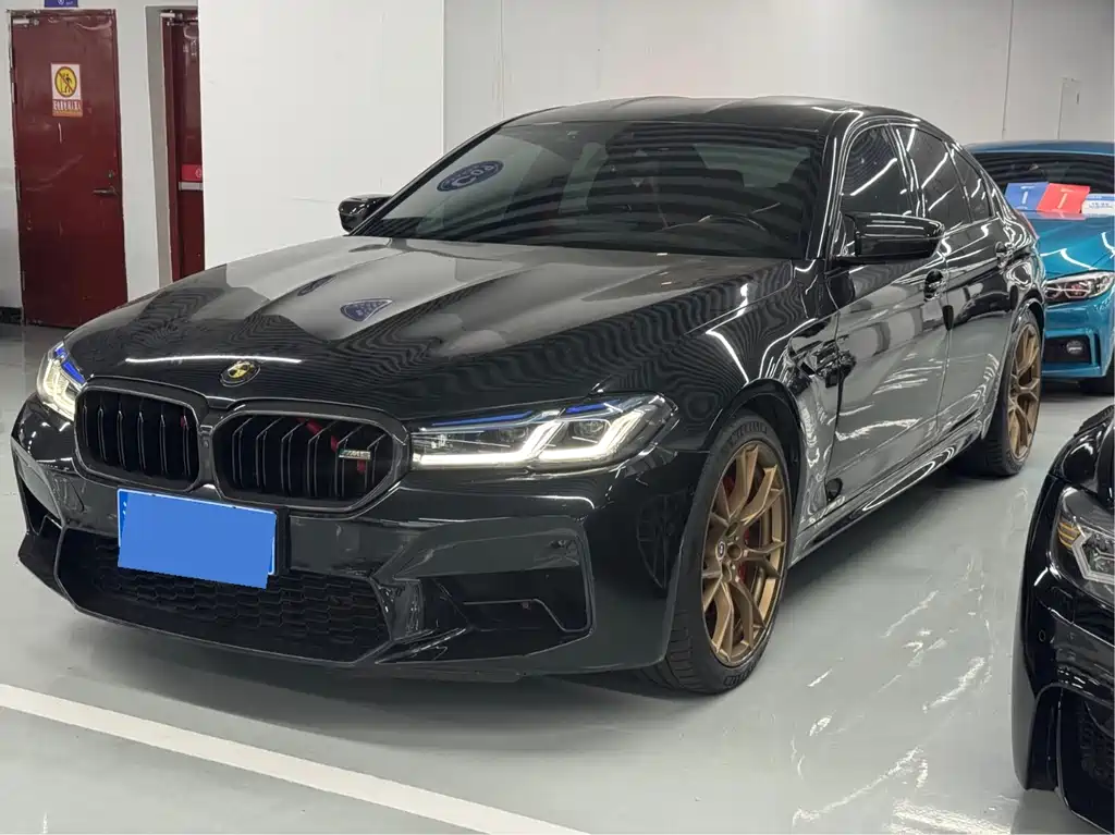 BMW M5 2023 — фото 1