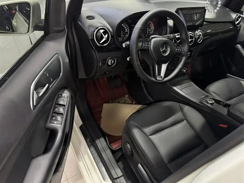 Mercedes-Benz B-Class 2014 — фото 13