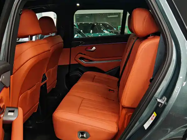 BYD Tang L 2025