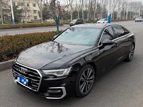 Audi A6L 2022