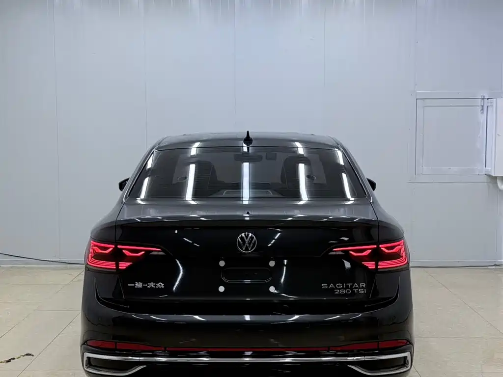 Volkswagen Sagitar 2022