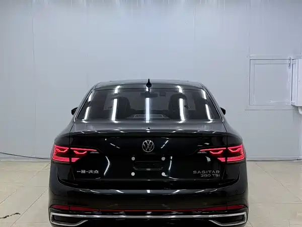 Volkswagen Sagitar 2022