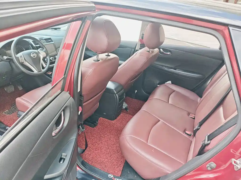 Nissan Tiida 2018 — фото 16