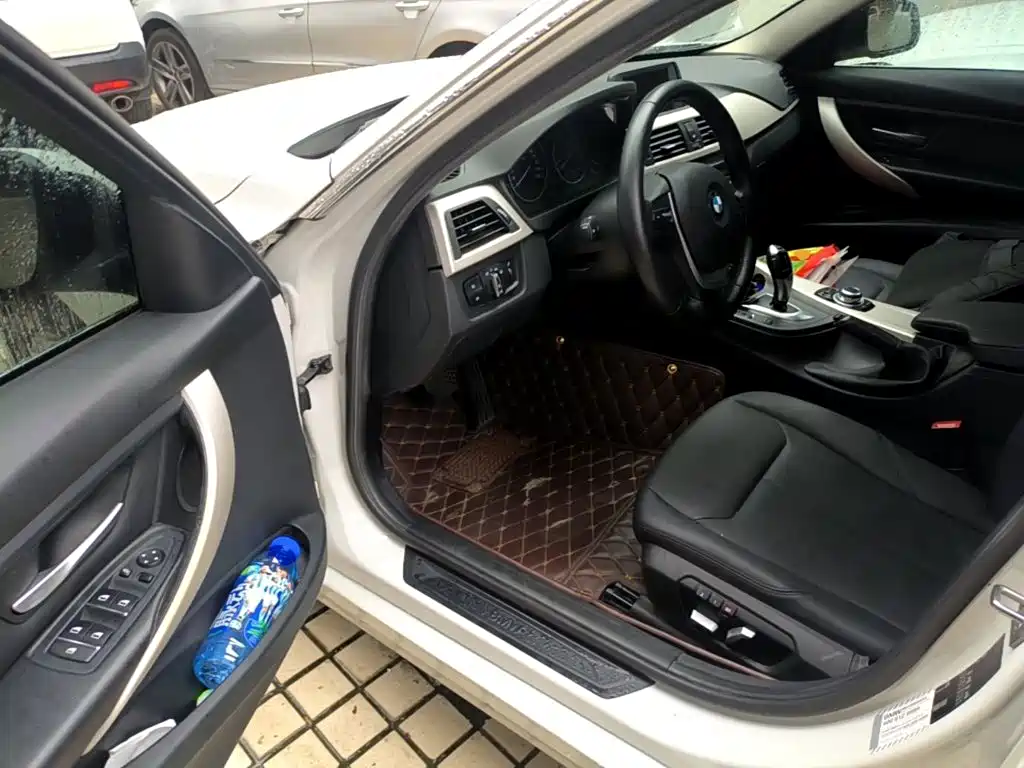 BMW 3 Series 2016 — фото 16