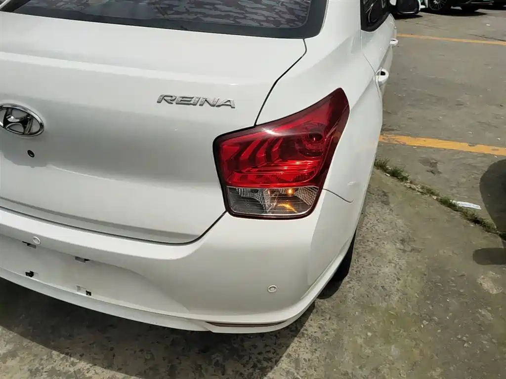 Hyundai Verna 2019 — фото 8