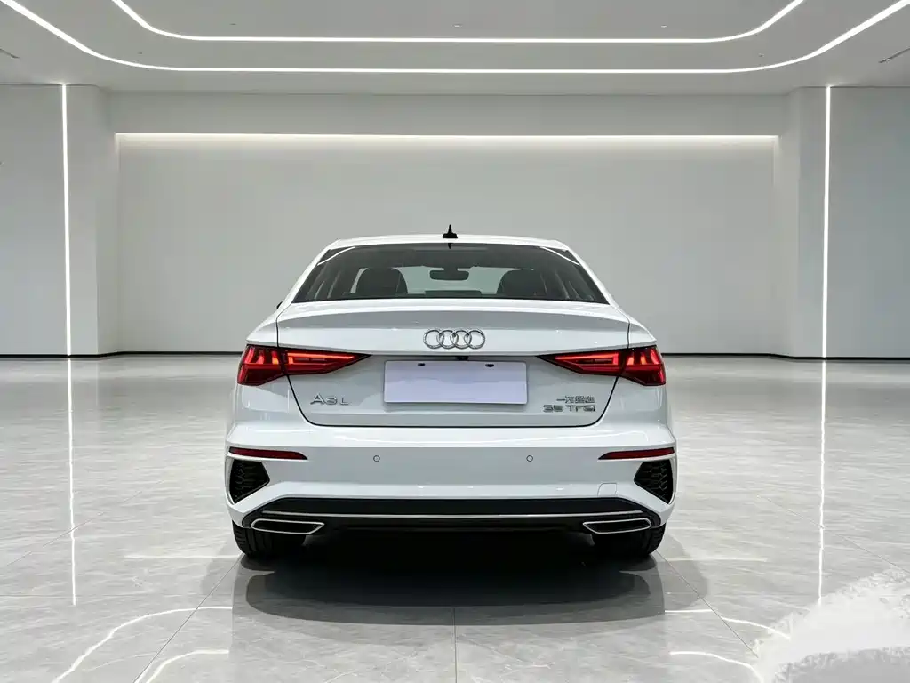 Audi A3 2024 — фото 5