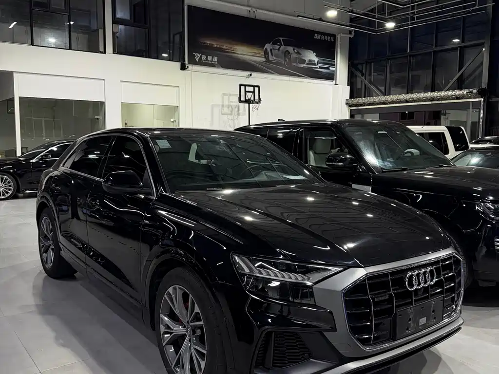 Audi Q8 2020