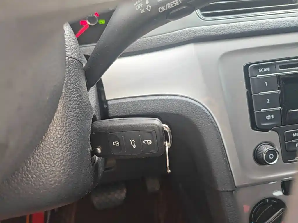 Volkswagen Lavida 2017 — фото 9