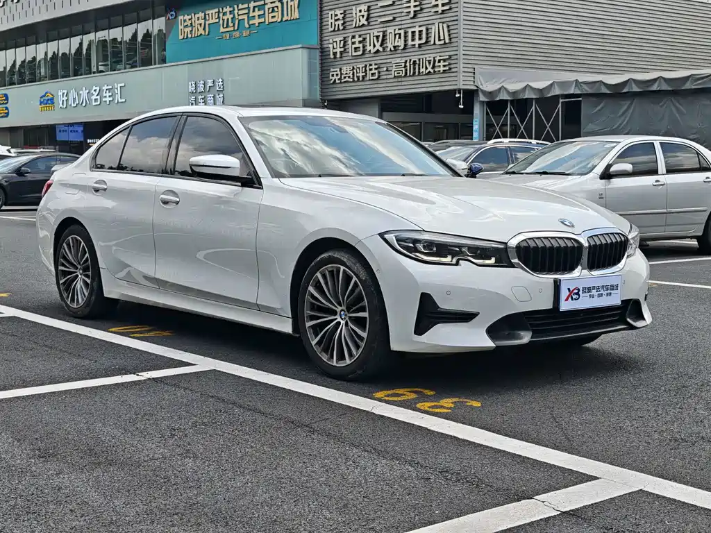 BMW 3 Series 2021