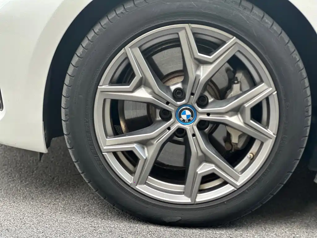 BMW i3 2024 — фото 9