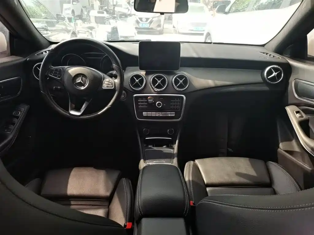 Mercedes-Benz CLA 2018 — фото 10