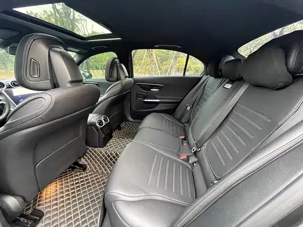 Mercedes-Benz C-Class 2022