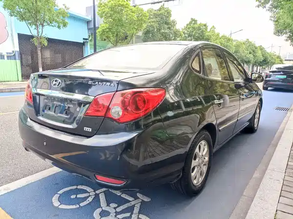 Hyundai Yuedong 2010