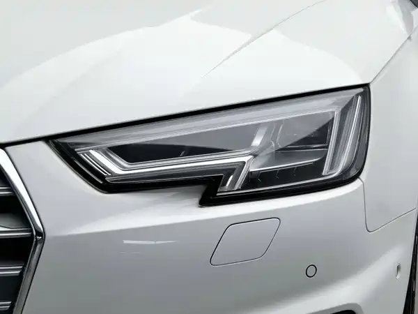 Audi A4L 2019