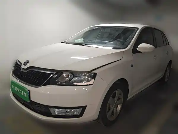 Skoda Rapid Spaceback 2016