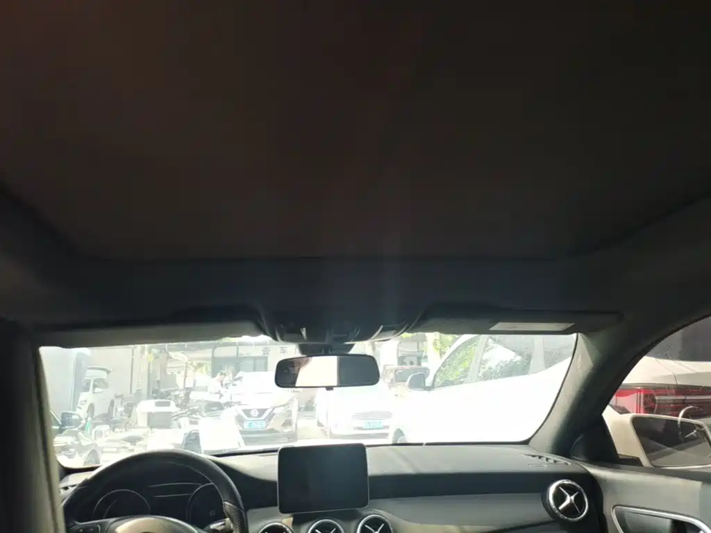 Mercedes-Benz CLA 2018 — фото 18