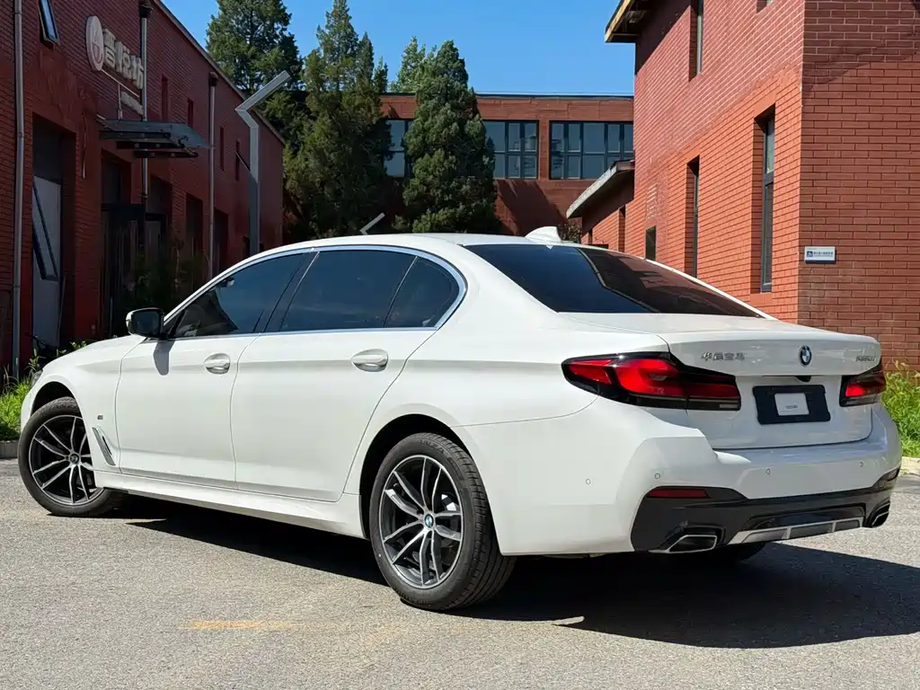 BMW 5 Series 2022