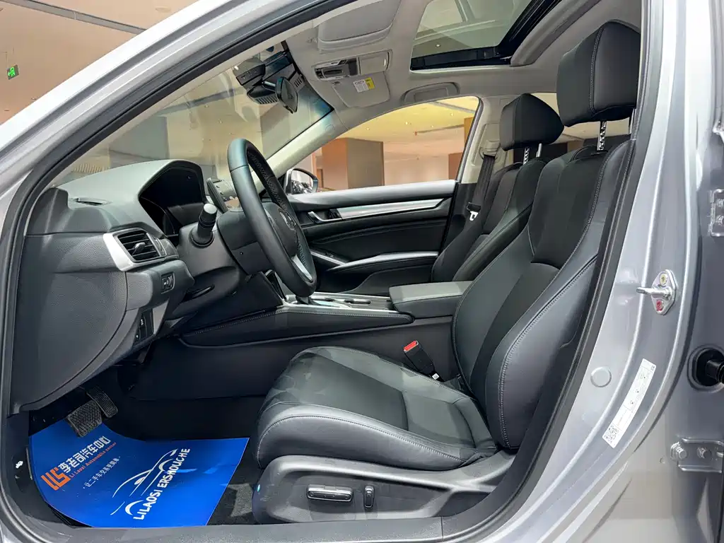 Honda Accord 2019 — фото 12