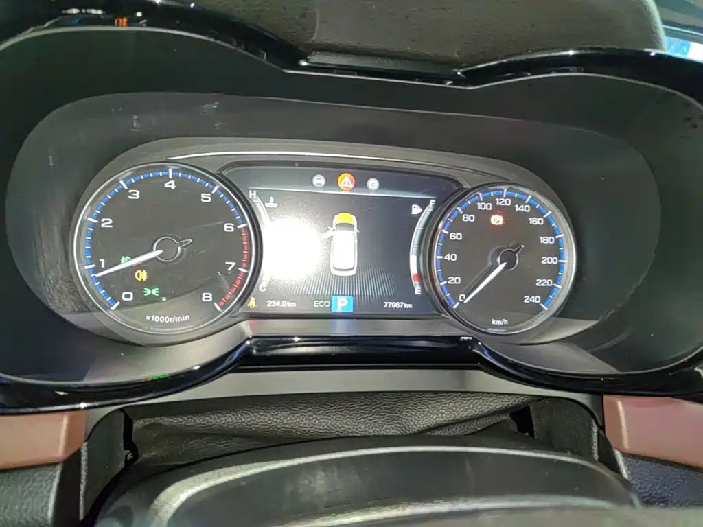 GAC Motor Trumpchi GS8 2017 — фото 12