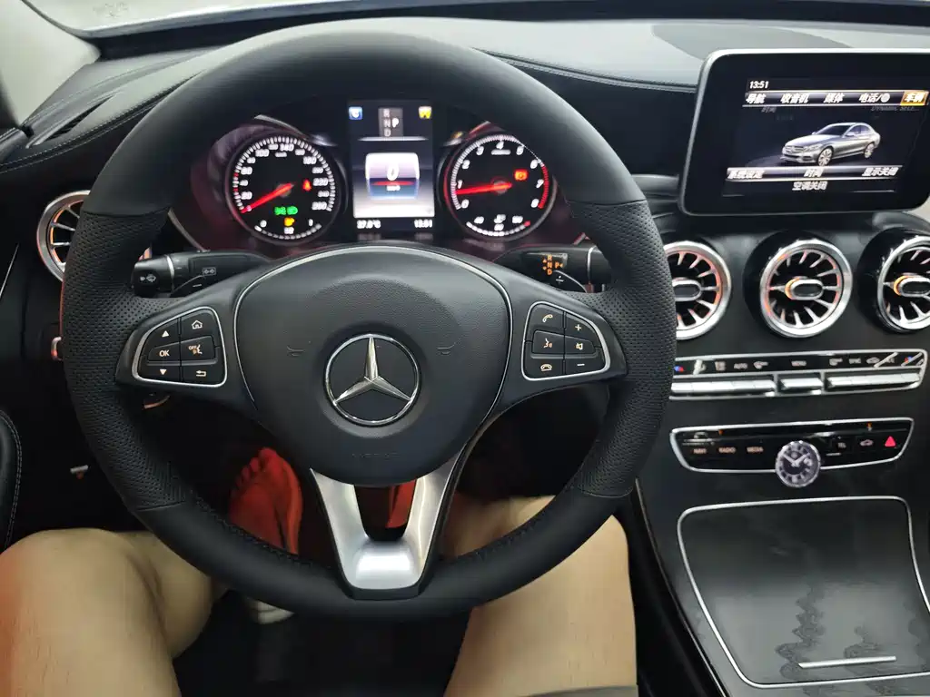 Mercedes-Benz C-Class 2018 — фото 16
