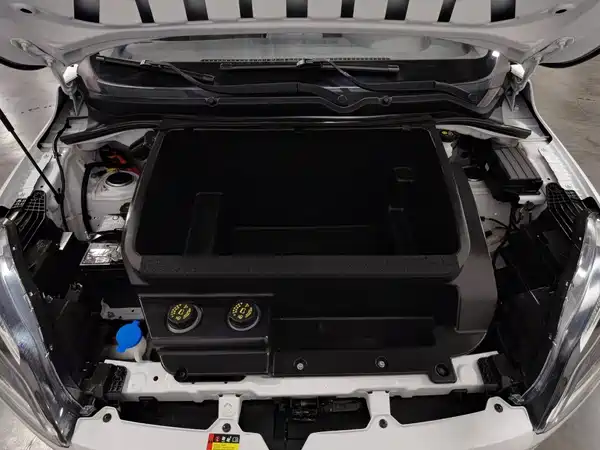 Wuling Hongguang New Energy 2025
