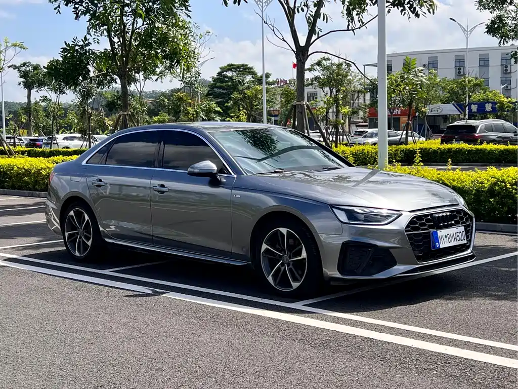 Audi A4L 2020