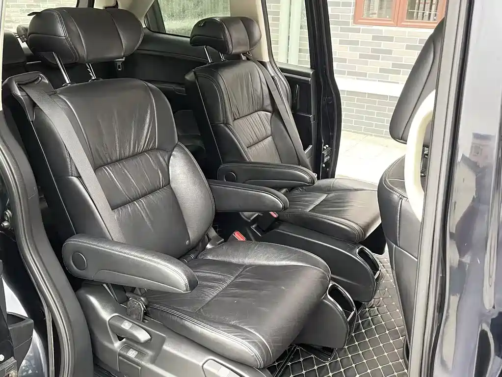 Honda Odyssey 2019 — фото 13