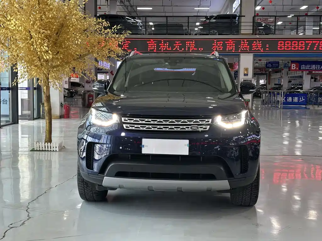 Land Rover Discovery 2018 — фото 2