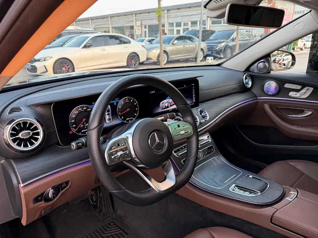 Mercedes-Benz E-Class 2019 — фото 8