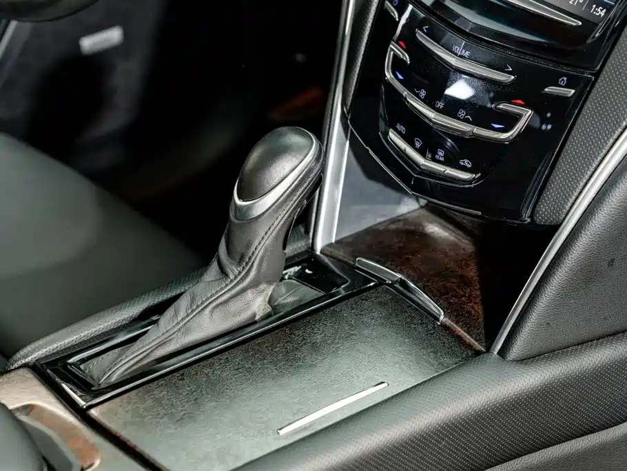Cadillac XTS 2019 — фото 18