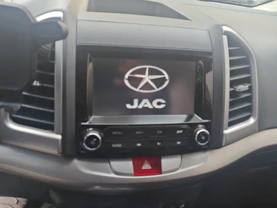 JAC Refine S3 2015 — фото 13