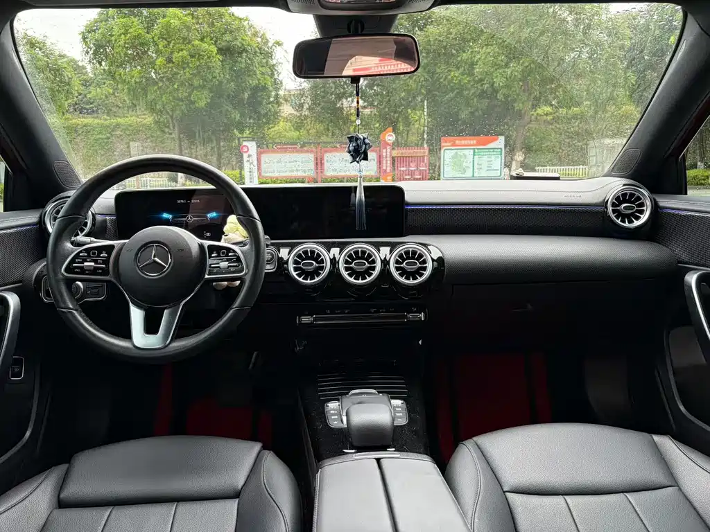 Mercedes-Benz A-Class 2023 — фото 5