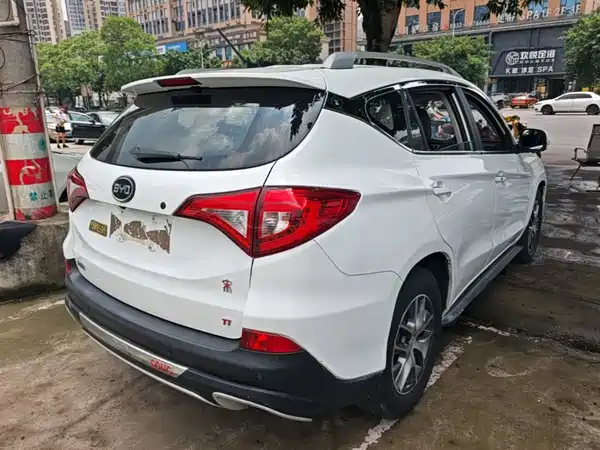 BYD Song 2016