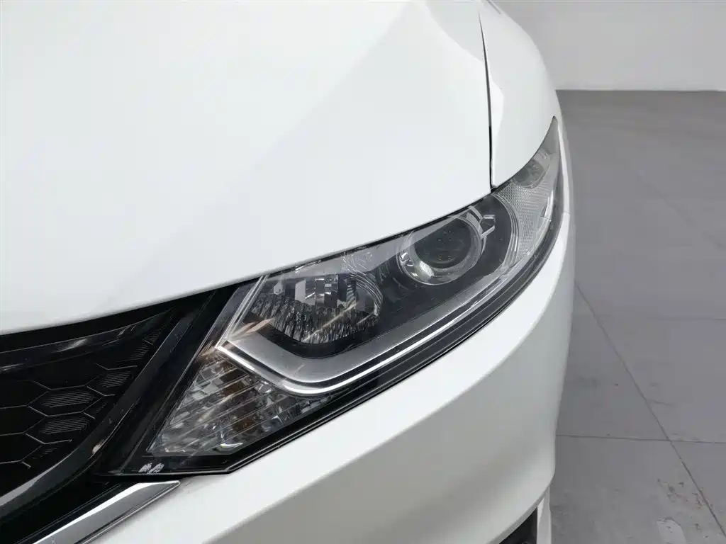 Honda Jade 2016 — фото 7